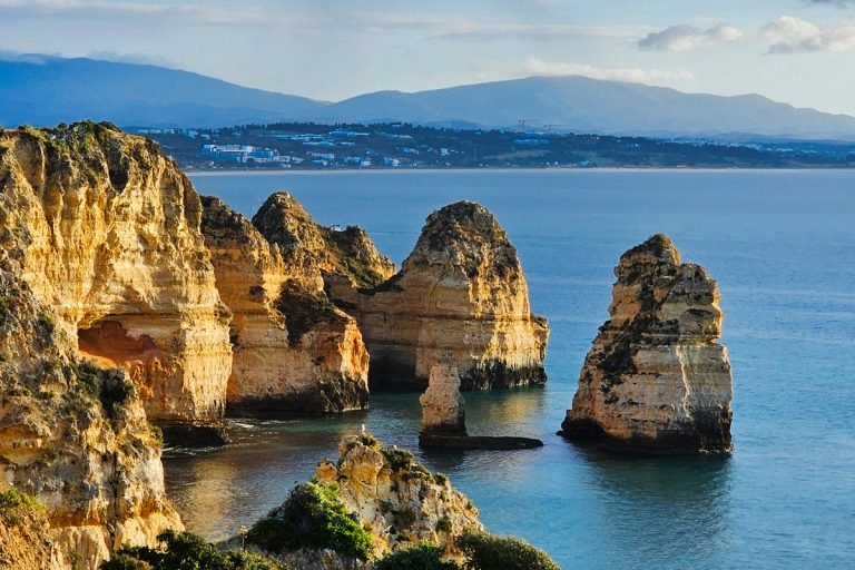 Discovering Algarve: 5-Day Itinerary for Unforgettable Adventure